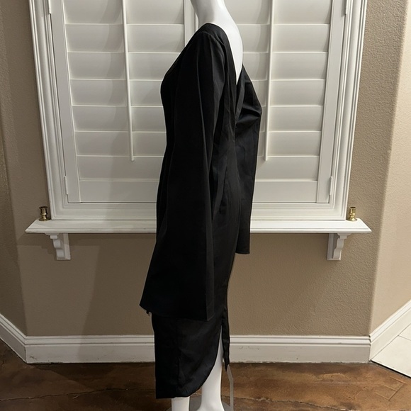 Lan Ting Exaggerated Sleeve V Back Formal Dress - Picture 4 of 10